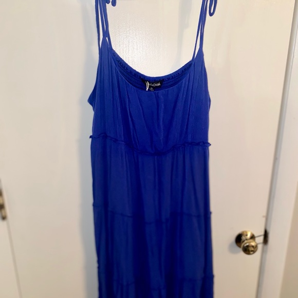 Royal Blue Tiered Shoulder Tie Maternity Plus Dress, 1X - Picture 2 of 3